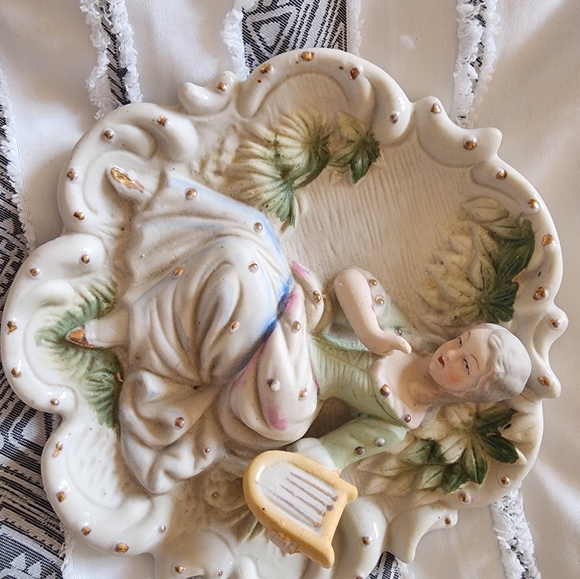 S Andrea Bisque wall hangings - Picture 4 of 4